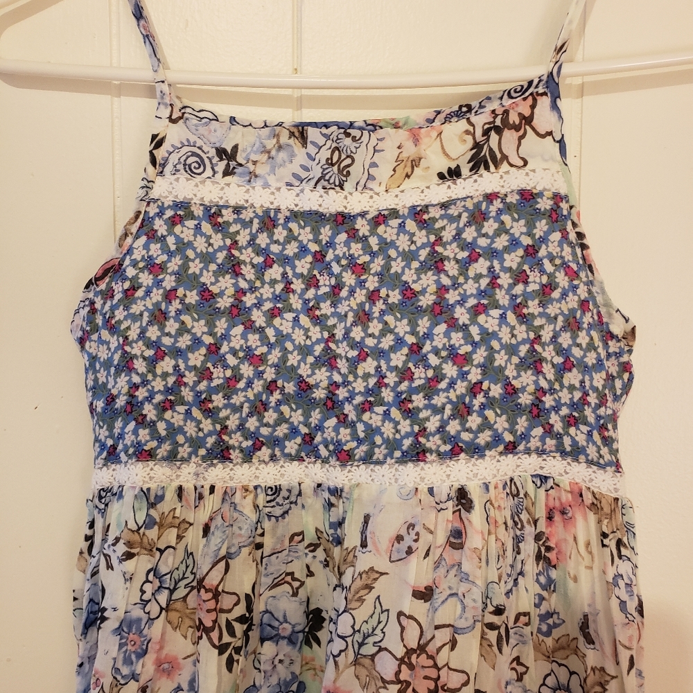 Girls dress